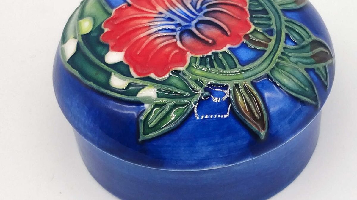Trinket Box - Old Tupton Ware Trinket Box - Old Tupton Ware